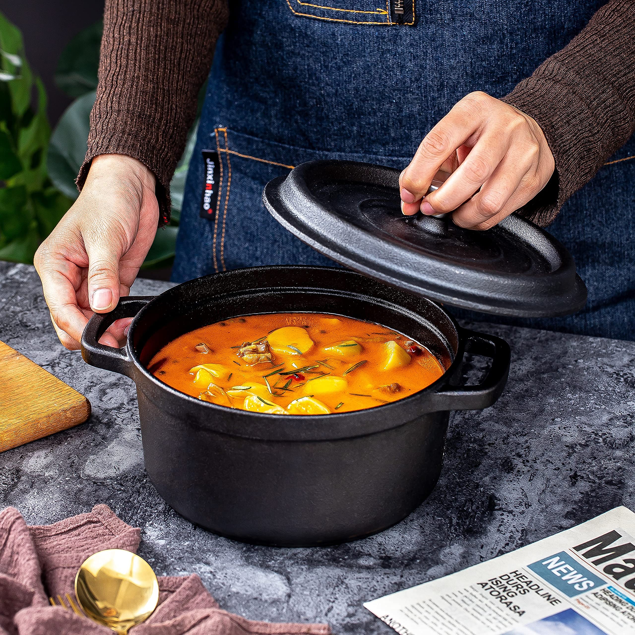 24cm Pre-seasoned NonStick Cast Iron Dutch Oven Handles Lid Skillet Cookware Braising Pot Pan Casserole - Home & Garden > Kitchenware