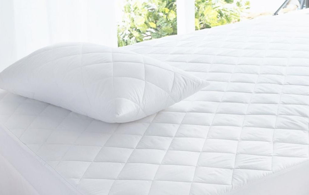 Luxor Aus Made Fully Fitted Cotton Quilted Mattress Protector (Double) - Home & Garden > Bedding